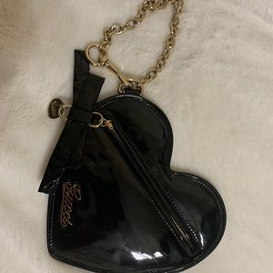 Gucci Black Patent Leather Heart Shaped Wristlet